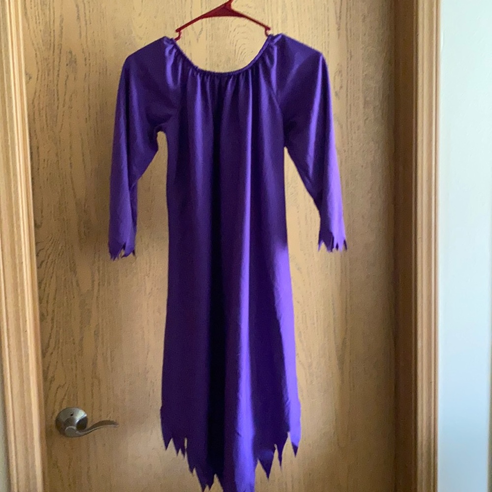 $3/15 Kids costume  size Large